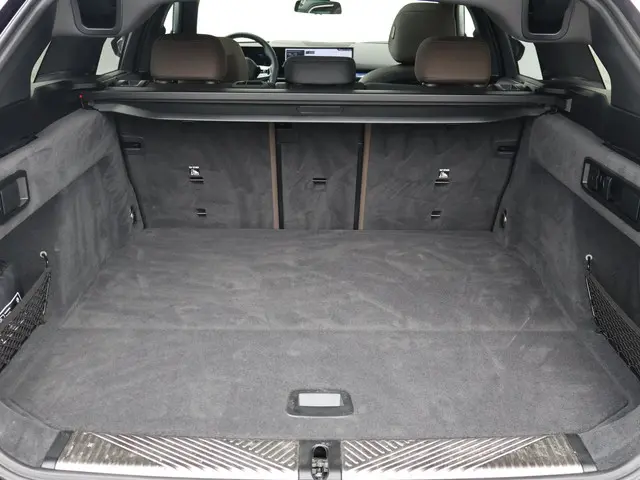 BMW i5 Touring 2024 Elektrisch 16