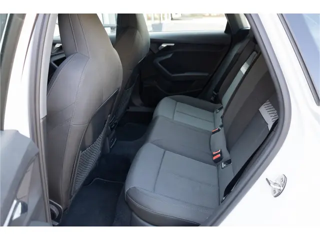 Audi A3 Sportback 35 TFSI Advanced edition 2021 Benzine 14