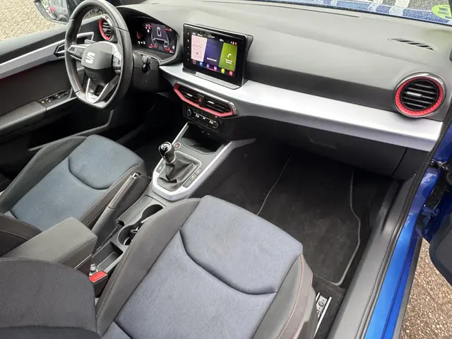 SEAT Arona 1.0 TSI FR Business Connect 2023 Benzine 10
