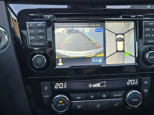 Nissan QASHQAI 1.2 Tekna 2014 Benzine 17