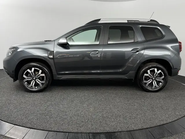 Dacia Duster 1.3 TCe 150 EDC Prestige 2021 Benzine 18
