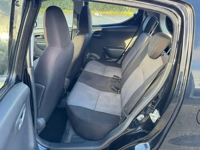 Suzuki Alto 1.0 Comfort EASSS 2014 Benzine 6