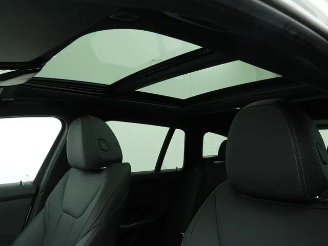 BMW 3 Serie Touring 330e 2025 Hybride Benzine 19