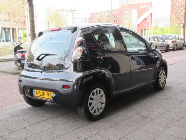Citroën C1 1.0 Collection 5 Deurs Airco 2013 Benzine 3