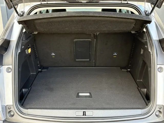 Peugeot 3008 1.6 PureTech Allure Automaat 2018 Benzine 26