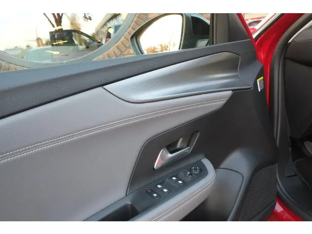 Opel Mokka 1.2 Turbo Business Elegance 2021 Benzine 11