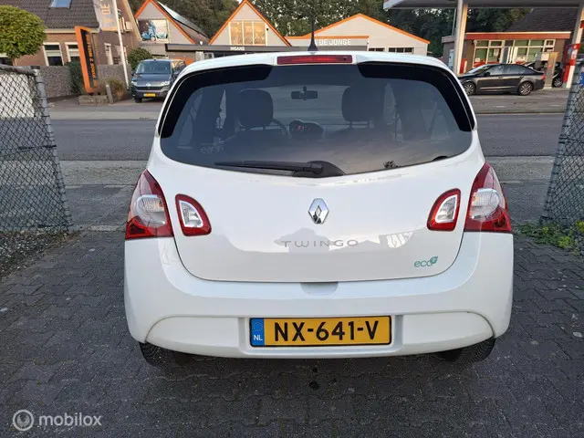 Renault Twingo 1.2 16V Parisienne 2014 Benzine 13
