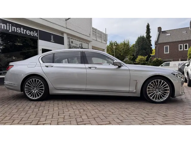 BMW 7 Serie 740Ld xDrive High Executive 2021 Diesel 6