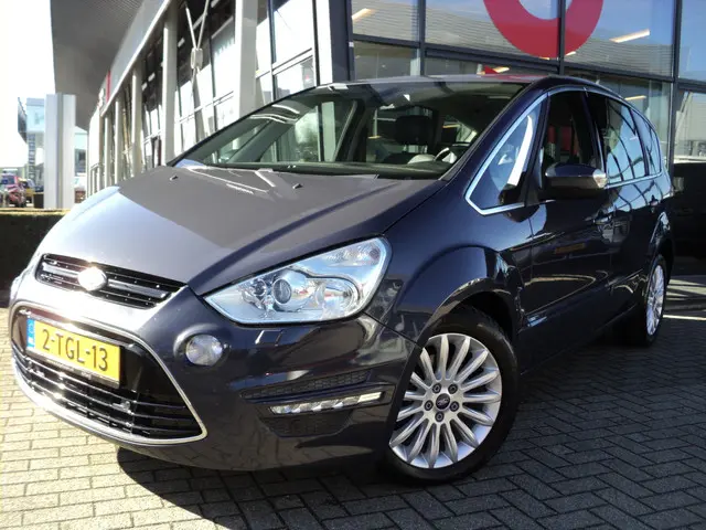 Ford S-Max 2