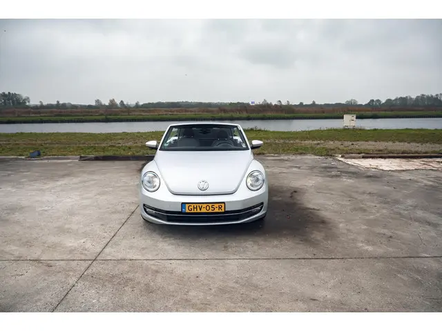 Volkswagen Beetle Cabriolet 1.2 TSI 2014 Benzine 12