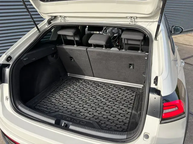 Volkswagen Taigo 1.0 TSI R-Line Business 2022 Benzine 10