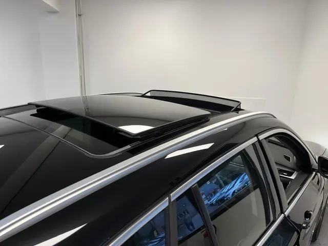 BMW X1 xDrive20i High Executive 2018 Benzine 5