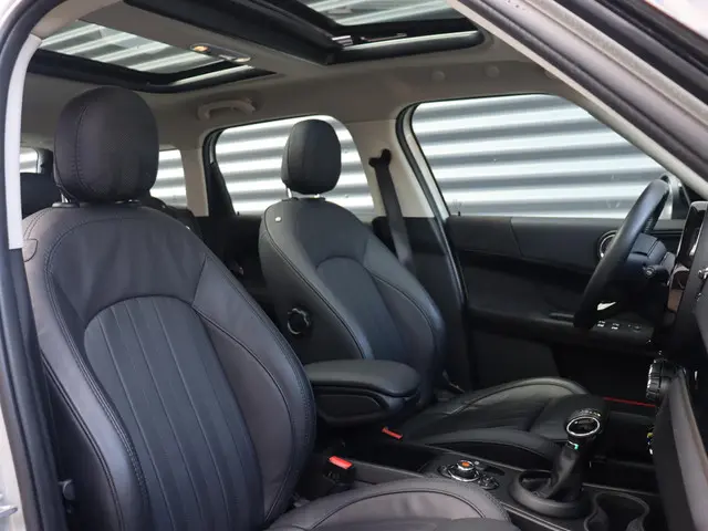 MINI Countryman Cooper S E ALL4 2021 Hybride Benzine 7