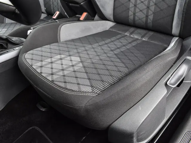 Volkswagen Polo 1.0 TSI 95pk DSG R-Line 2024 Benzine 9