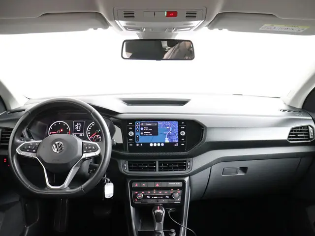 Volkswagen T-Cross 3