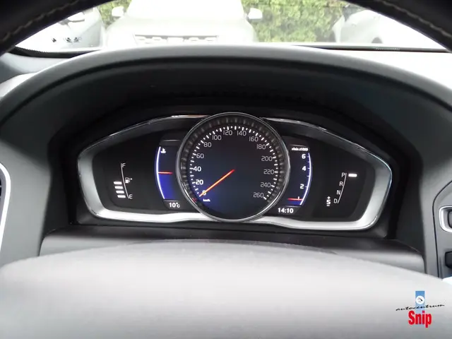 Volvo XC60 2.0 T5 R-Design Automaat. 2017 Benzine 20