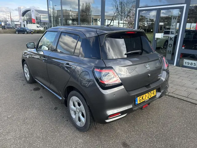Suzuki Swift 1.2 Select Smart Hybrid 2024 Benzine 5