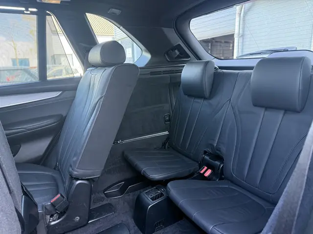 BMW X5 xDrive50i High Executive 7p. 2013 Benzine 13