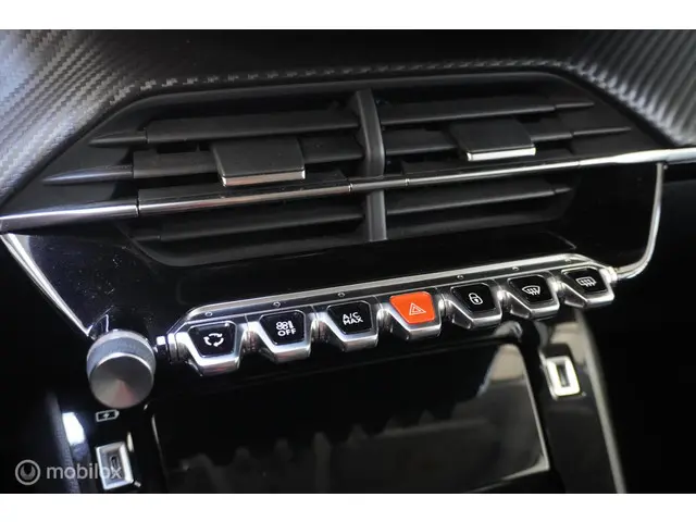 Peugeot 208 1.2 PureTech Allure Pack 2022 Benzine 21
