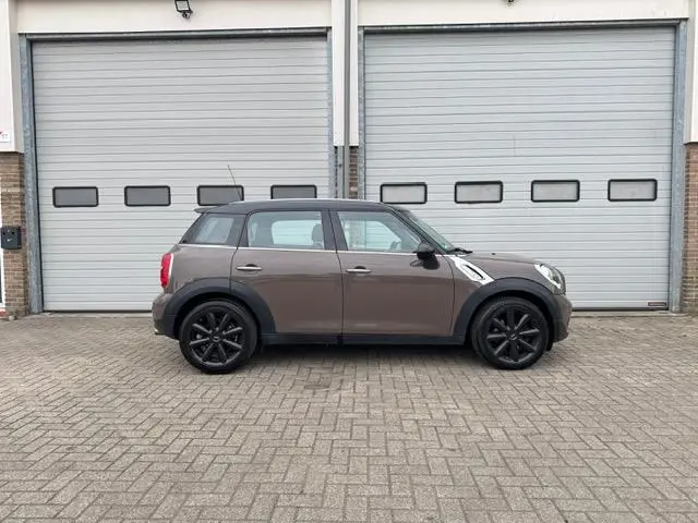 MINI Countryman 3