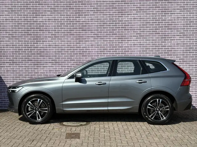 Volvo XC60 2.0 B5 Momentum Pro 2020 Benzine 19