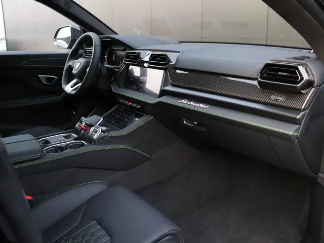 Lamborghini Urus 4.0 V8 Hybrid SE 2026 Hybride Benzine 27