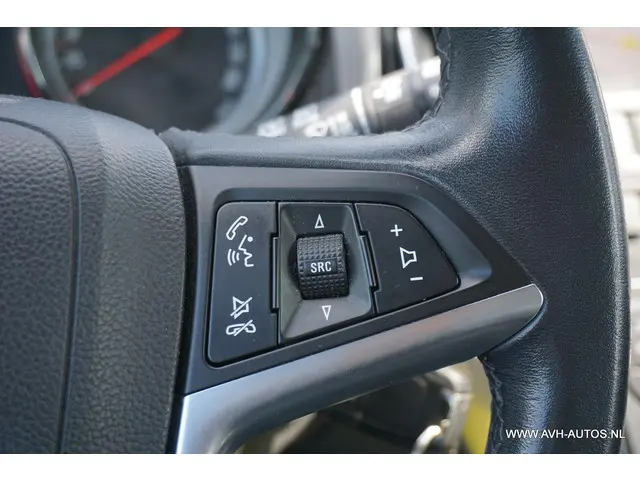 Opel Astra Sports Tourer 1.4 Turbo Sport + 2014 Benzine 19