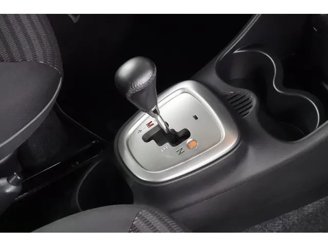 Peugeot 107 1.0 Automaat Active Premium 2014 Benzine 8