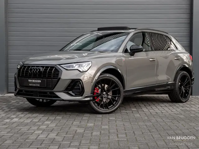 Audi Q3 45 TFSI e S-Line 2021 Hybride Benzine