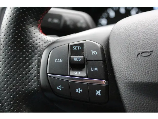 Ford Focus 1.0 EcoBoost ST Line Business 2020 Benzine 19