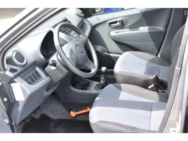 Suzuki Alto 1.0 Comfort VVT 2013 Benzine 5