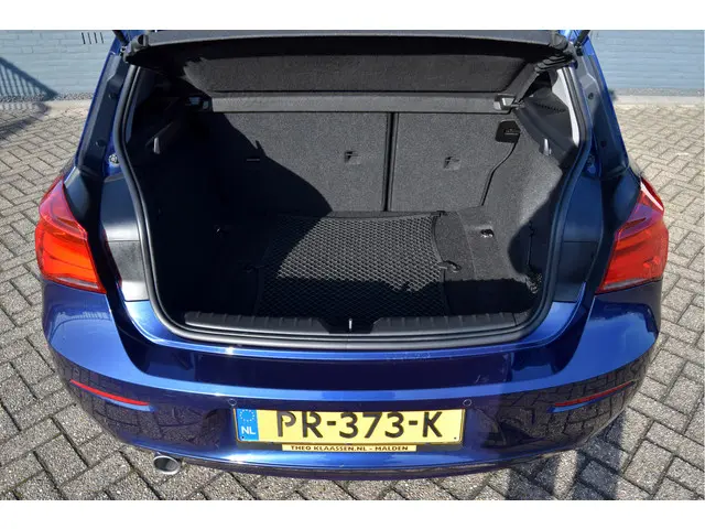 BMW 1 Serie 118i Executive Automaat 2017 Benzine 33