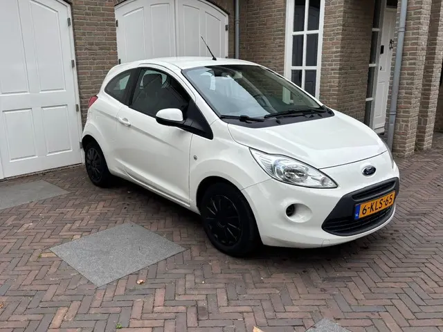 Ford Ka 1.2 Champions Edition start/stop 2013 Benzine 13