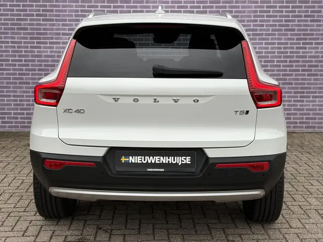 Volvo XC40 2.0 T5 AWD Intro Edition 2018 Benzine 16