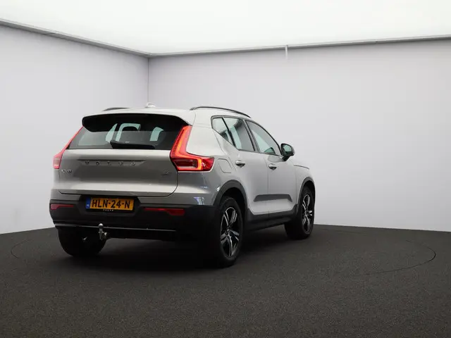 Volvo XC40 2.0 B4 Plus Dark 2025 Benzine 28