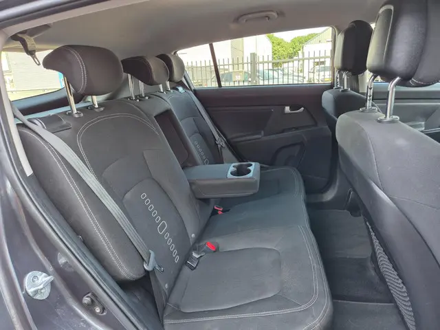 Kia Sportage 1.6 GDI *EINDEJAARS AANBIEDING!!! 2013 Benzine 16