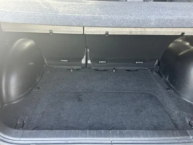 Suzuki Grand Vitara 2.4 Exclusive 2013 Benzine 21