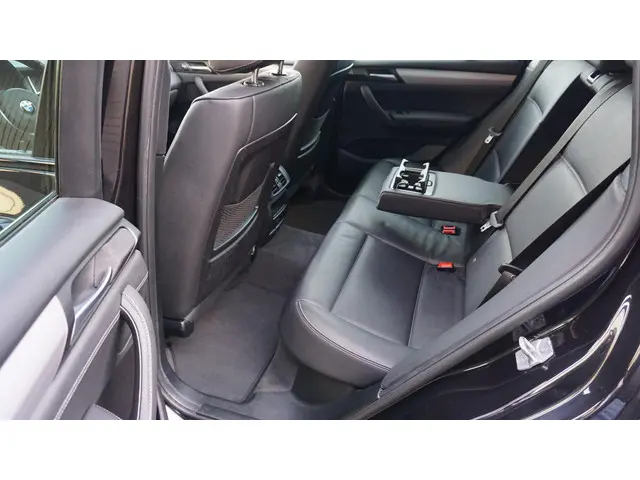 BMW X3 xDrive 20i 184pk M-Sport 2017 Benzine 23