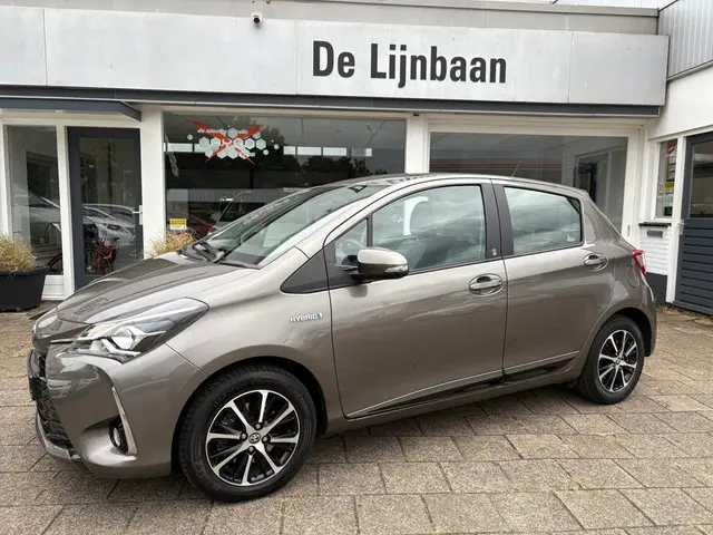 Toyota Yaris 2