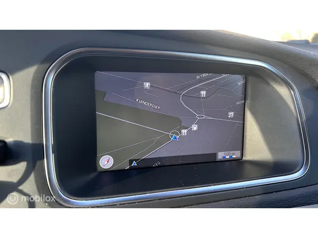 Volvo V40 1.6 T3 Momentum 2014 Benzine 12