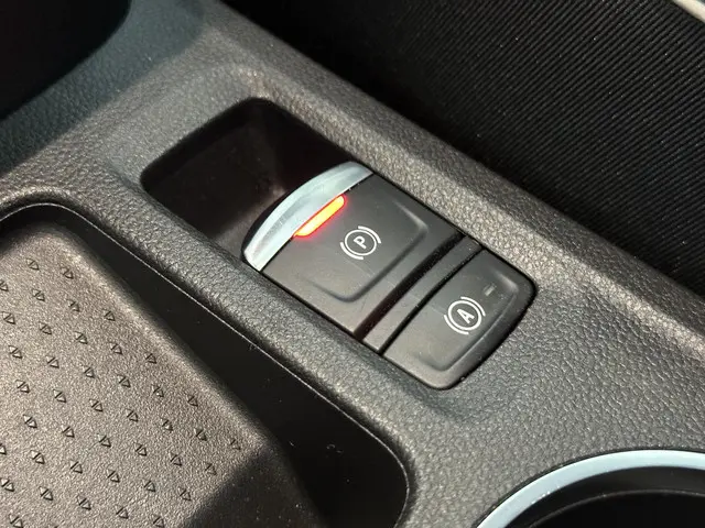 Renault Captur 1.0 TCe 90 techno 2023 Benzine 19