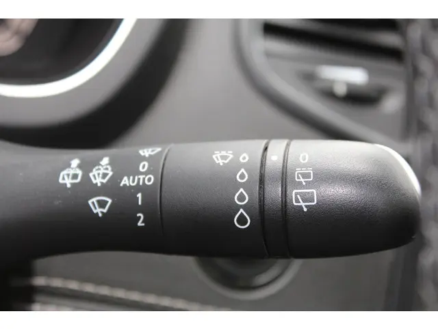 Renault Scénic 1.3 TCe Bose 140 pk 2019 Benzine 28