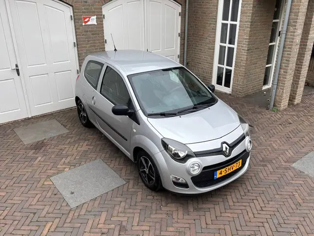 Renault Twingo 1.2 16V Parisienne 2013 Benzine 12