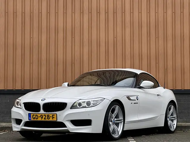 BMW Z4 Roadster sDrive18i Executive 2015 Benzine 29