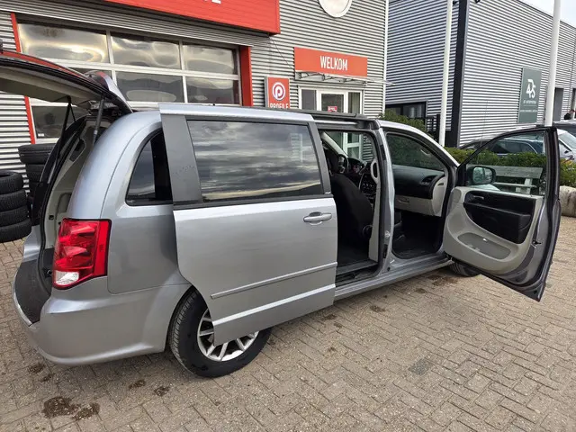 Dodge Grand Caravan 3.6 V6 2013 Benzine 11