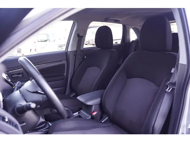 Mitsubishi ASX 1.6 Cleartec Intense 2019 Benzine 31