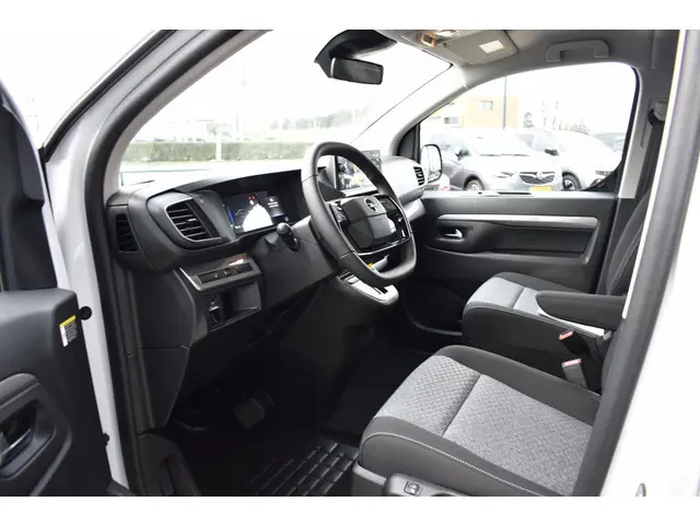 Opel Zafira e-Life Electric L3 75 kWh 2026 Elektrisch 21