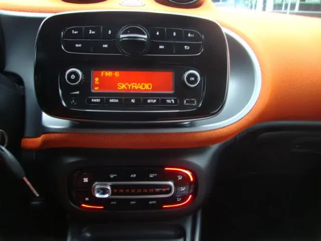 Smart Forfour 1.0 Joy Edition ( BJ 2015 +Airco ) 2015 Benzine 13