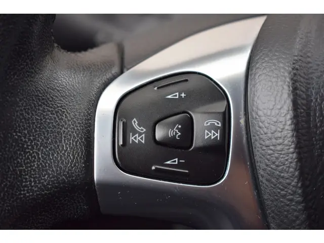 Ford Fiesta 1.0 EcoBoost Titanium 2015 Benzine 27