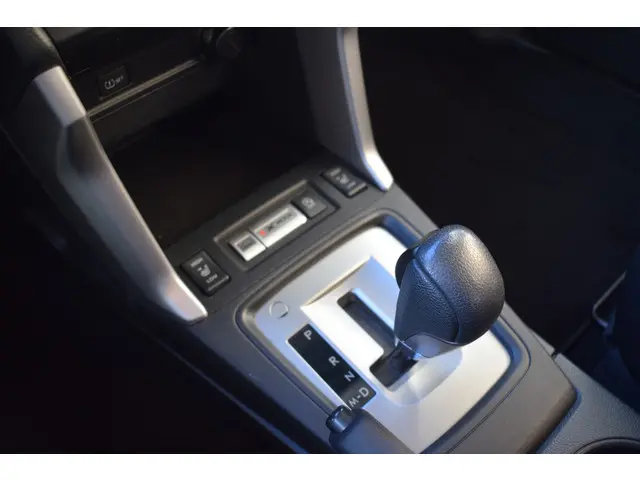 Subaru Forester 2.0 Luxury - AWD - Trekhaak 2015 Benzine 17